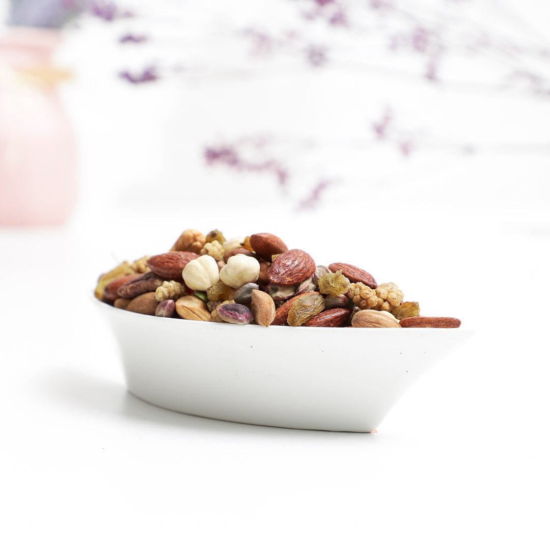 Mix Nuts - World of Dates